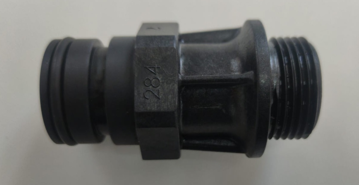 Фитинг (штуцер) 3/4 F105